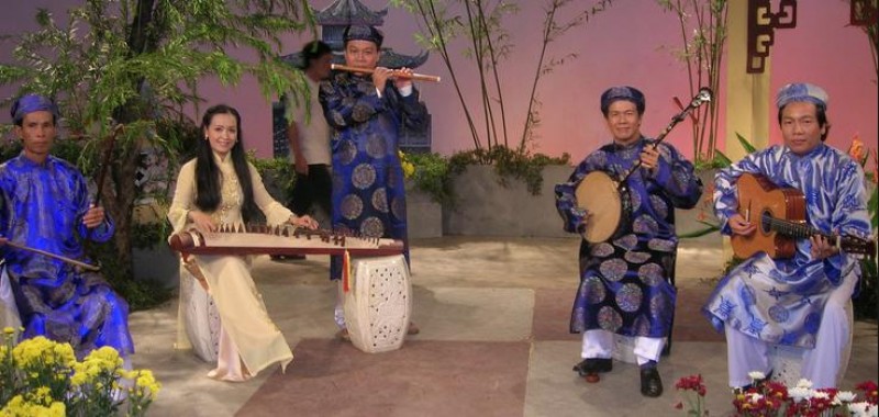 SOUTHERN AMATEUR MUSIC – A TYPE OF TRADITIONAL ART POPULAR  IN THE MEKONG DELTA “ DON CA TAI TU”